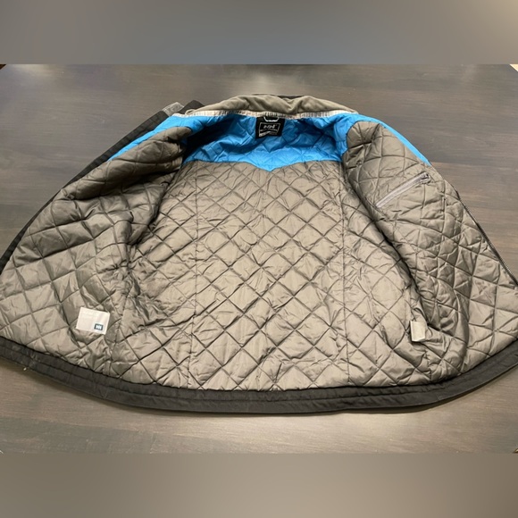 ✅Columbia Jacket size Small unisex in beautiful shade of bright blue.  MINT‼️ - Picture 2 of 9